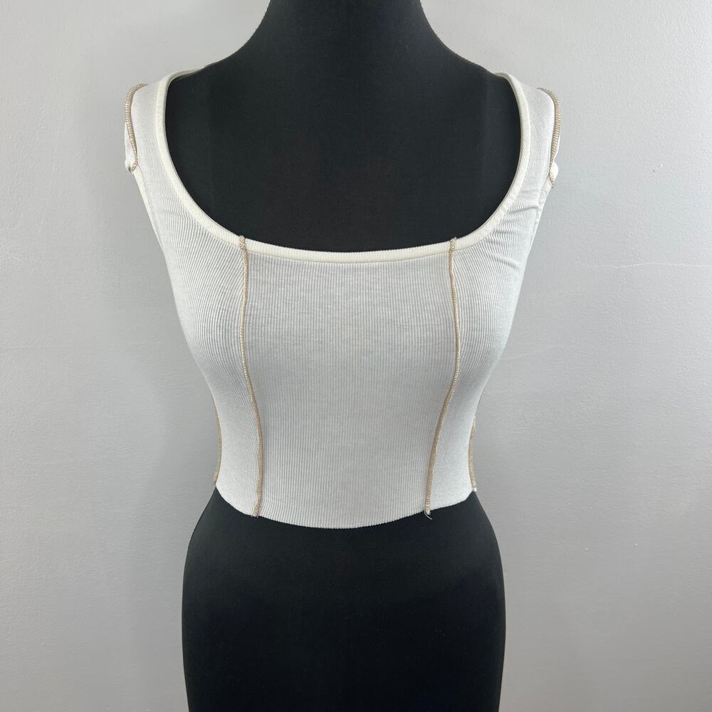 NEW Isalis White Cap Sleeve Scoop Neck Cropped Elise Exposed Stitch Tee Size S